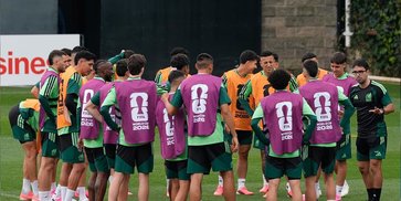 List Skuad Lengkap dan Nomor Punggung Pemain Meksiko di Piala Dunia 2026 List Skuad Lengkap dan Nomor Punggung Pemain Meksiko di Piala Dunia 2026