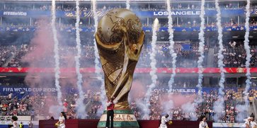 Gemerlap Opening Ceremony Piala Dunia 2026 di Amerika Serikat: Bertabur Bintang Meski Donald Trump Absen Gemerlap Opening Ceremony Piala Dunia 2026 di Amerika Serikat: Bertabur Bintang Meski Donald Trump Absen
