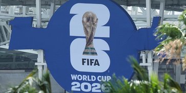 Aturan Ketat Piala Dunia 2026: Dari Larangan Tactical Timeout hingga Pembaruan Wewenang VAR Aturan Ketat Piala Dunia 2026: Dari Larangan Tactical Timeout hingga Pembaruan Wewenang VAR