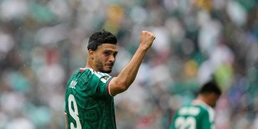 Meksiko vs Afrika Selatan: Air Mata dan Hari Sempurna Raul Jimenez Meksiko vs Afrika Selatan: Air Mata dan Hari Sempurna Raul Jimenez