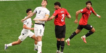 Mesir Ukir Sejarah, Raih Kemenangan Perdana di Piala Dunia Usai Taklukkan Selandia Baru Mesir Ukir Sejarah, Raih Kemenangan Perdana di Piala Dunia Usai Taklukkan Selandia Baru