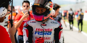 Bos Honda Team Asia Sebut Veda Ega Pratama 'Fantastis' Usai Duduki P2 di Sesi Latihan Moto3 Hungaria 2026