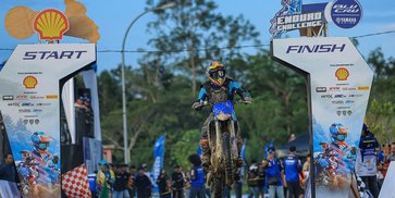 152 Starter dan 10 Ribu Penonton Meriahkan Seri 1 Shell BLU CRU Yamaha Enduro Challenge 2026 di Kalimantan Barat