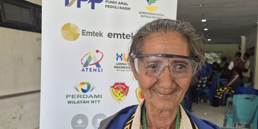Kembali Melihat dengan Jelas, Puluhan Lansia NTT Rasakan Manfaat Operasi Katarak Gratis dari Yayasan Pundi Amal Peduli Kasih