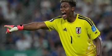 Domino Aneh Karir Zion Suzuki: Pindah ke PSG, Langsung Gabung Juventus? Domino Aneh Karir Zion Suzuki: Pindah ke PSG, Langsung Gabung Juventus?