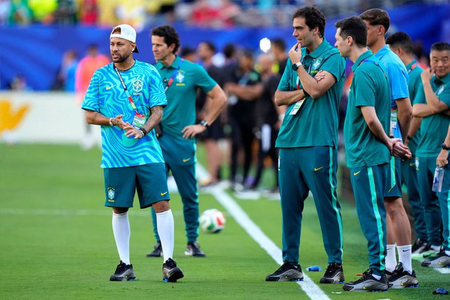 Ronaldo Dukung Neymar Bangkit Seperti Dirinya