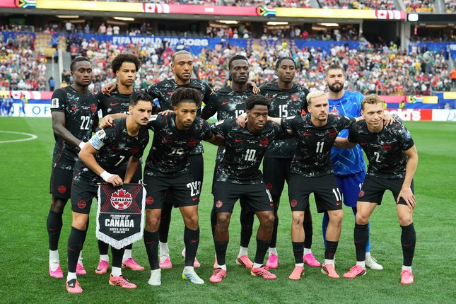 Kiper dan Lini Belakang Kanada