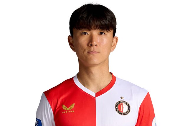 Perjalanan Karier Hwang In-Beom: Jelajahi Eropa Hingga Bersinar di Feyenoord Perjalanan Karier Hwang In-Beom: Jelajahi Eropa Hingga Bersinar di Feyenoord