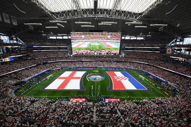 Klasemen Piala Dunia 2026 Bendera Inggris dan Kroasia terbentang di lapangan menjelang laga Grup L Piala Dunia 2026 antara Inggris vs Kroasia di Arlington, Texas, dekat Dallas, Rabu, 17 Juni 2026 (c) AP Photo/Jessica Tobias