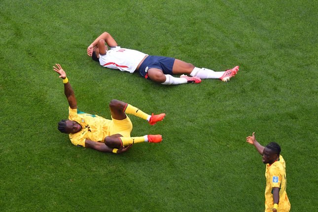 Mengapa Wasit Tidak Tinjau VAR? Mengapa Wasit Tidak Tinjau VAR?