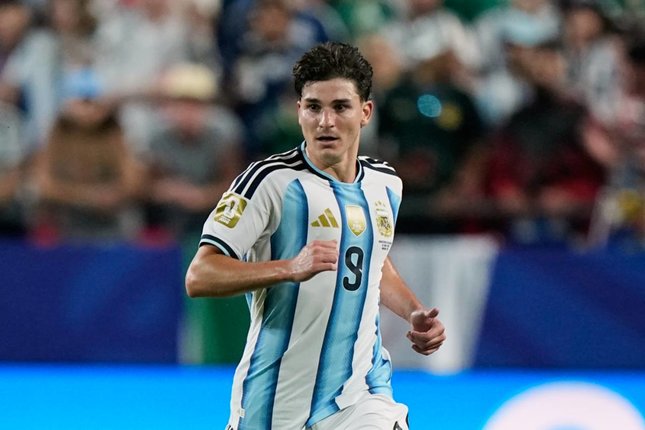 Media Argentina Mulai Mengunggulkan Julian Alvarez Media Argentina Mulai Mengunggulkan Julian Alvarez