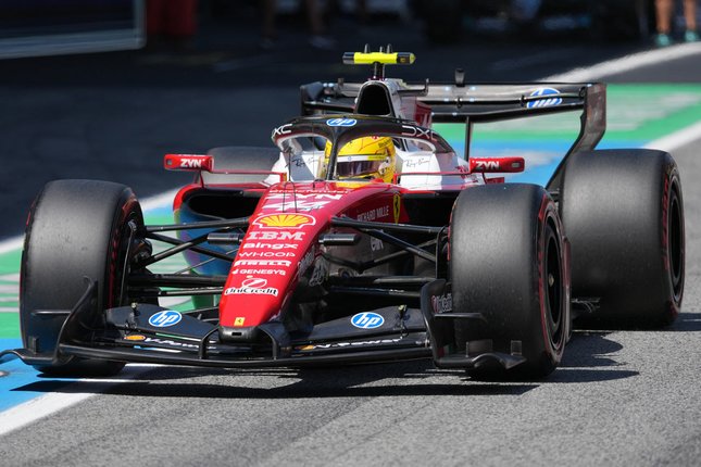 8 Rekor yang Dicatat Lewis Hamilton dan Ferrari 8 Rekor yang Dicatat Lewis Hamilton dan Ferrari