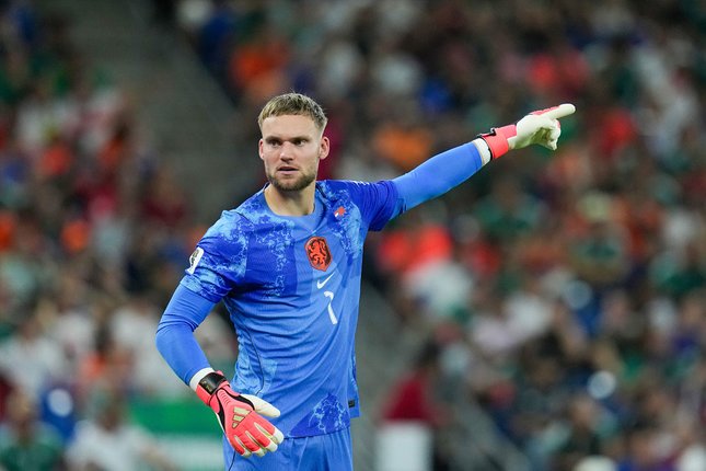 Kiper Belanda Bart Verbruggen bereaksi dalam laga babak 32 besar Piala Dunia 2026 antara Belanda vs Maroko di Guadalupe, dekat Monterrey, Meksiko, Senin, 29 Juni 2026 (c) AP Photo/Dolores Ochoa