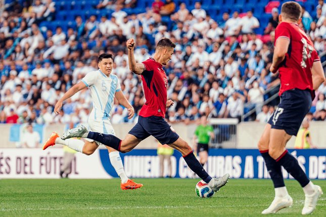 Waspadai Ancaman Patrik Schick Waspadai Ancaman Patrik Schick