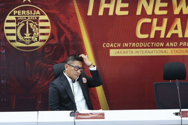 Presiden Persija Buka Suara soal Masa Depan Shin Presiden Persija Buka Suara soal Masa Depan Shin