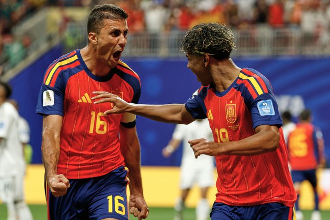 Oyarzabal dan Yamal Bawa Spanyol Tampil Dominan