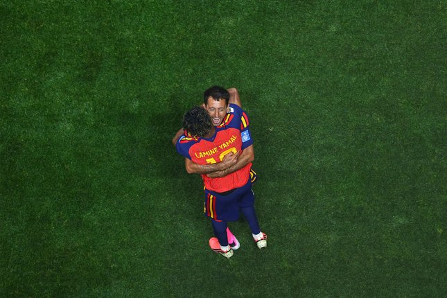 Spanyol Dekati Babak 32 Besar