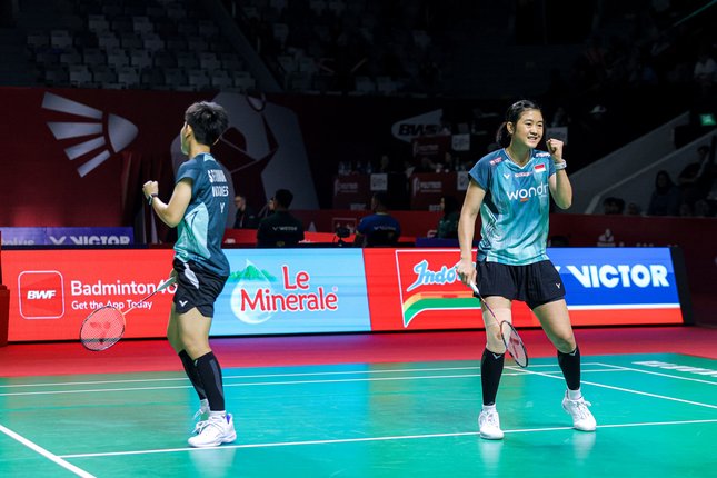 Ekspresi Ganda putri Indonesia, Siti Fadia Silva Ramadhanti/Amallia Cahaya Pratiwi usai memenangkan pertandingan Indonesia Open 2026 (c) Bola.net/Bagaskara Lazuardi