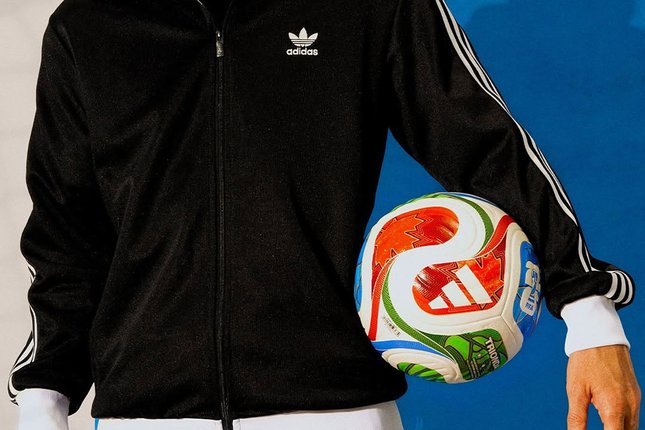 Era Baru Piala Dunia Adidas Trionda, bola resmi Piala Dunia 2026 (c) FIFA