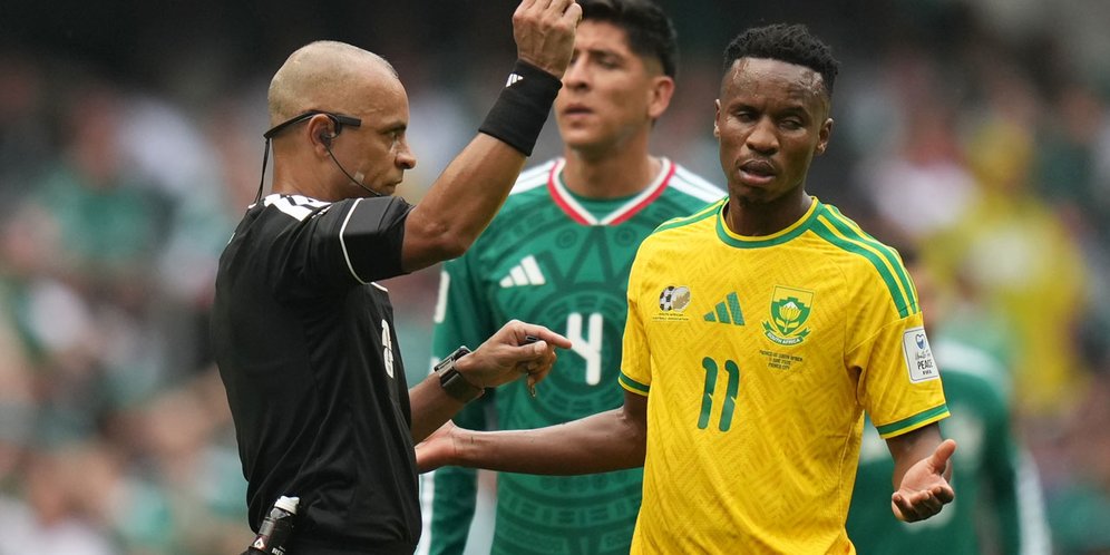 7 Laga Piala Dunia dengan Kartu Merah Terbanyak dalam Sejara