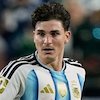 Julian Alvarez, Bocah dari Calchin yang Tak Pernah Berhenti Mengejar Bola Julian Alvarez, Bocah dari Calchin yang Tak Pernah Berhenti Mengejar Bola