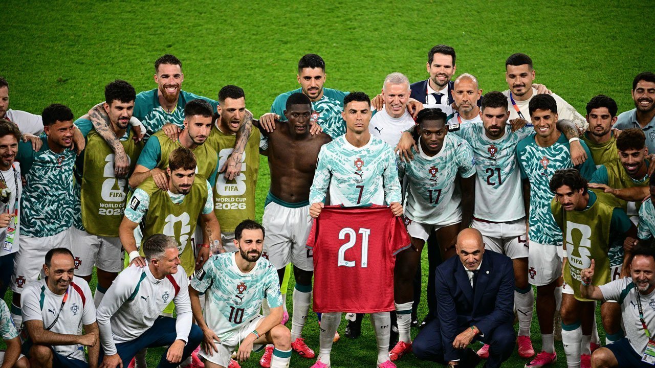 1 Tahun Kepergian Diogo Jota, Alasan Pemain Portugal Kenakan Jersey Nomor 21 Usai Singkirkan Kroasia 1 Tahun Kepergian Diogo Jota, Alasan Pemain Portugal Kenakan Jersey Nomor 21 Usai Singkirkan Kroasia