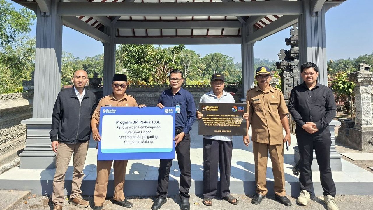 BRI Region 13 Malang Bangun Balai Wantilan Pura Siwa Lingga, Perkuat Toleransi melalui Program TJSL BRI Region 13 Malang Bangun Balai Wantilan Pura Siwa Lingga, Perkuat Toleransi melalui Program TJSL