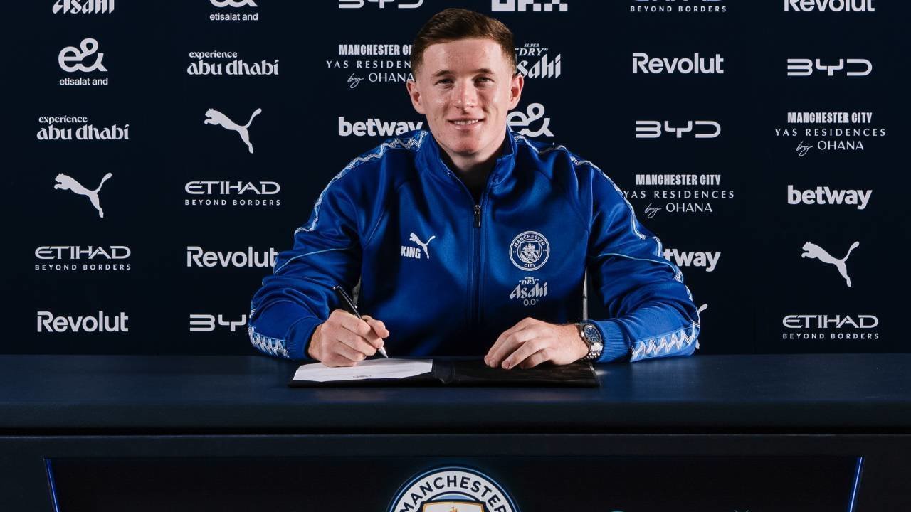 Sah! Elliot Anderson Resmi Berseragam Manchester City Sah! Elliot Anderson Resmi Berseragam Manchester City