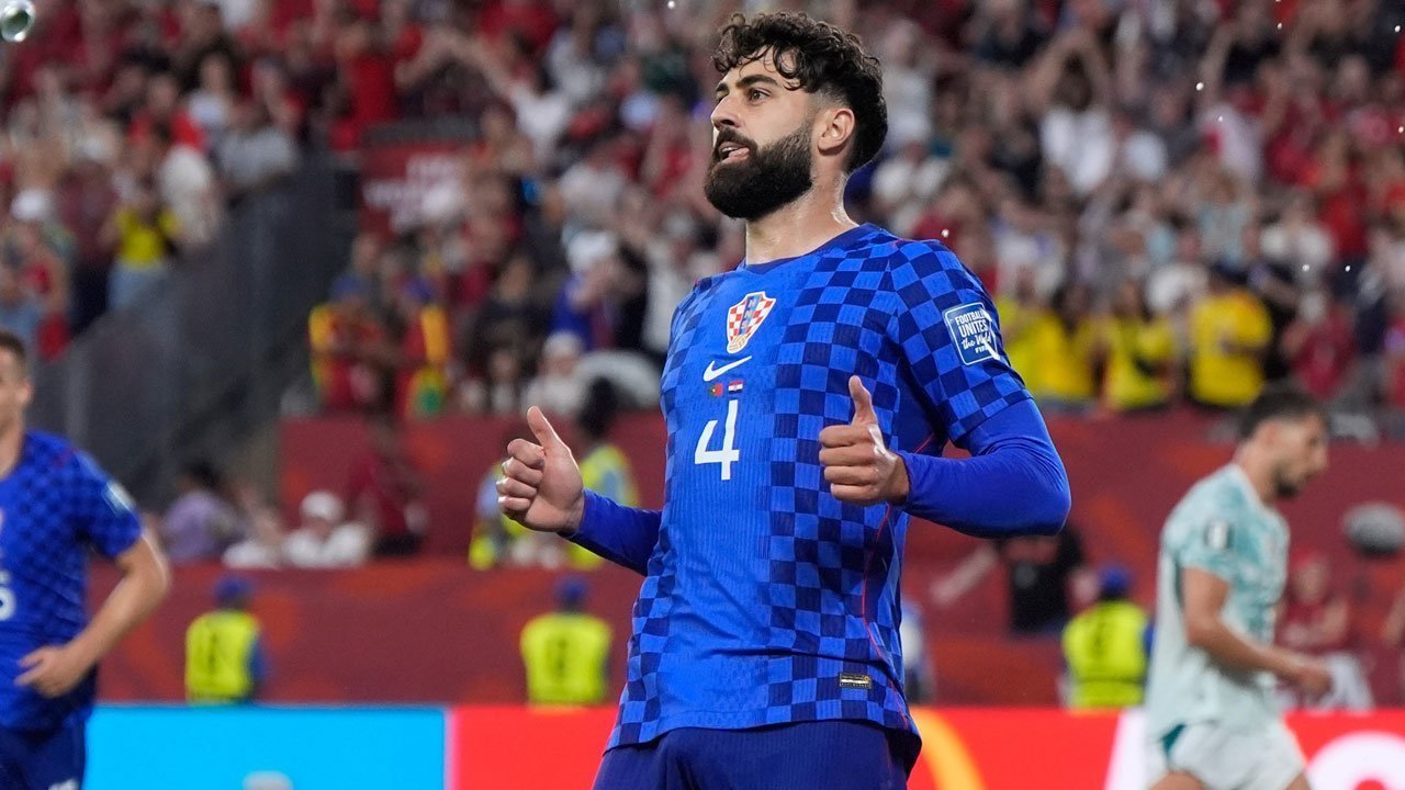 Kenapa Gol Menit Akhir Josko Gvardiol ke Gawang Portugal Dianulir Wasit? Kenapa Gol Menit Akhir Josko Gvardiol ke Gawang Portugal Dianulir Wasit?