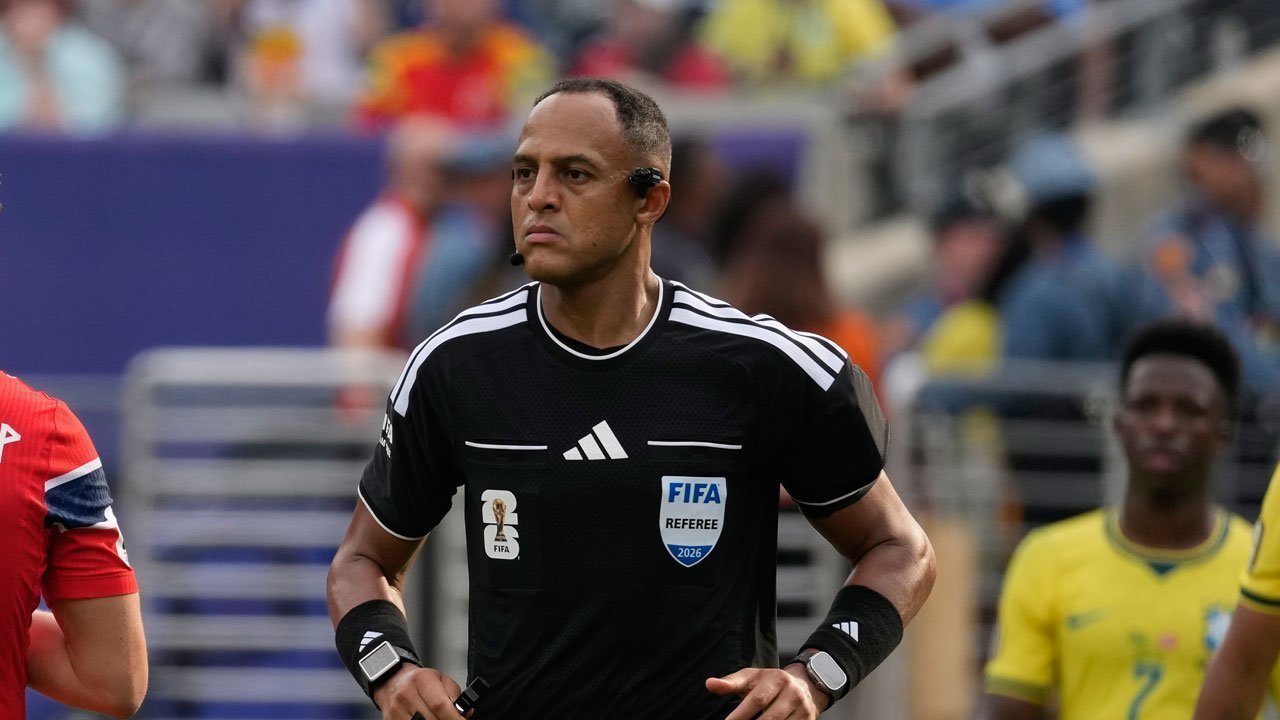 Wasit Ismail Elfath Pimpin Laga Inggris vs Argentina, Lionel Messi Punya Rekor Fantastis Bersamanya Wasit Ismail Elfath Pimpin Laga Inggris vs Argentina, Lionel Messi Punya Rekor Fantastis Bersamanya