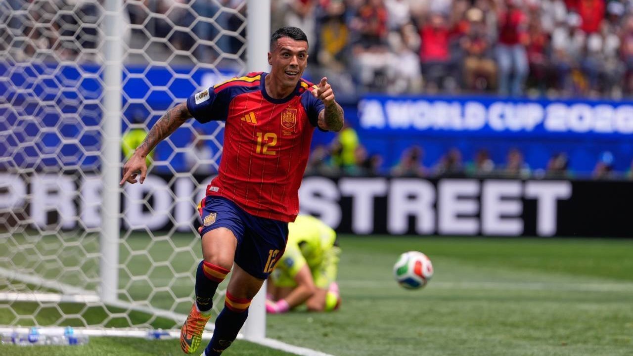 Pedro Porro Cetak Gol Perdana untuk Spanyol, Mimpi Masa Kecil Akhirnya Jadi Kenyataan Pedro Porro Cetak Gol Perdana untuk Spanyol, Mimpi Masa Kecil Akhirnya Jadi Kenyataan
