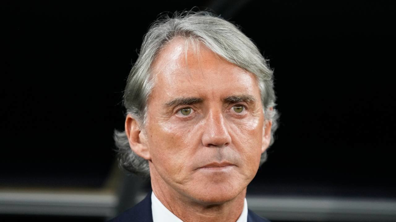 Cesc Fabregas Dukung Roberto Mancini Kembali Tangani Timnas Italia