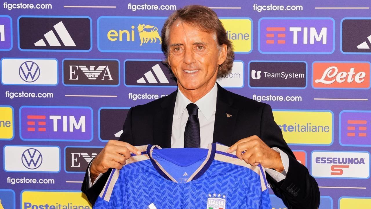 Kembali ke Timnas Italia, Roberto Mancini Minta Maaf soal Keputusannya Pergi ke Arab Saudi