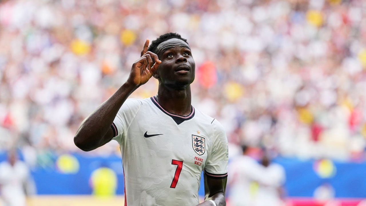 Kala Bukayo Saka Sejajarkan Diri dengan Lionel Messi dan Ousmane Dembele Kala Bukayo Saka Sejajarkan Diri dengan Lionel Messi dan Ousmane Dembele