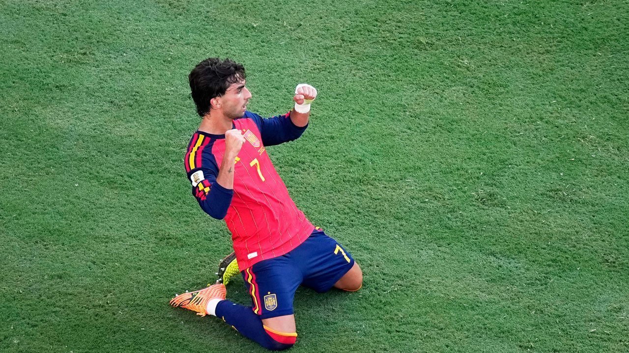 Ferran Torres, Ia yang Terus Melangkah hingga Takdir Menemukan Namanya Ferran Torres, Ia yang Terus Melangkah hingga Takdir Menemukan Namanya