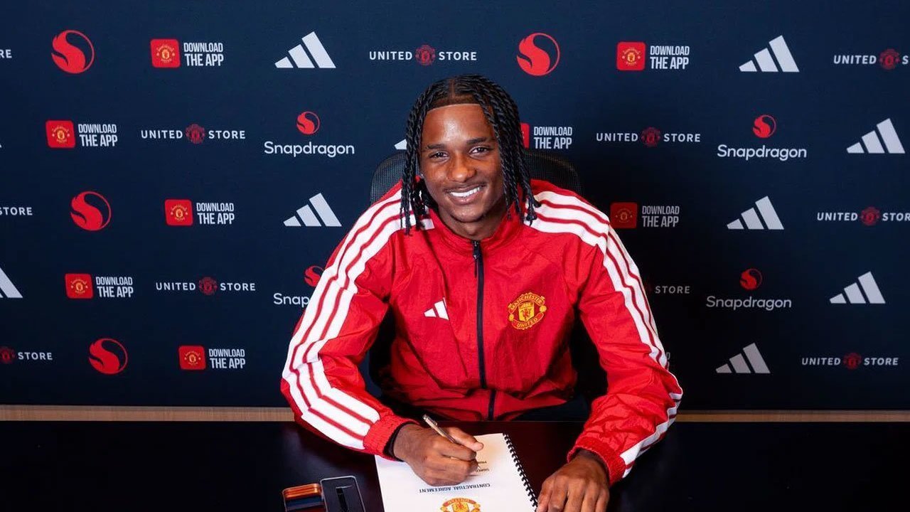 Jadi Rekrutan Keempat, Manchester United Tawarkan Jalur 'Fast Track' untuk Tynan Thompson Jadi Rekrutan Keempat, Manchester United Tawarkan Jalur 'Fast Track' untuk Tynan Thompson