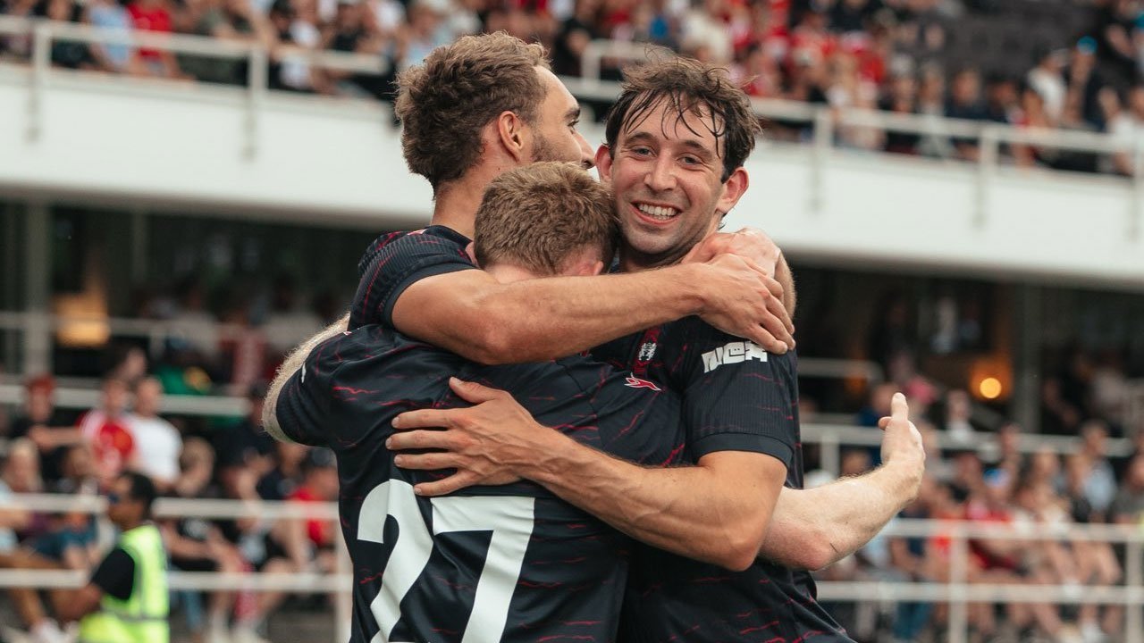 Hasil Manchester United vs Wrexham: Setan Merah Tumbang di Laga Uji Coba Perdana! Hasil Manchester United vs Wrexham: Setan Merah Tumbang di Laga Uji Coba Perdana!