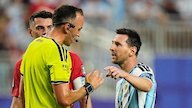 Percakapan Lionel Messi dengan Wasit Joao Pinheiro dari Portugal Bocor: Bicara yang Sopan Percakapan Lionel Messi dengan Wasit Joao Pinheiro dari Portugal Bocor: Bicara yang Sopan