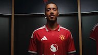 Youri Tielemans Bertekad Panen Trofi Juara di Manchester United Youri Tielemans Bertekad Panen Trofi Juara di Manchester United