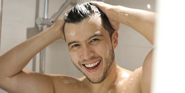 Dari Lapangan Langsung Nongkrong? Grooming Pria Kini Makin Praktis Dari Lapangan Langsung Nongkrong? Grooming Pria Kini Makin Praktis