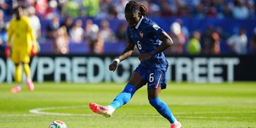 AS Roma Langsung Pasang Harga Tinggi untuk Manu Kone yang Diincar Manchester United