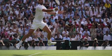 Novak Djokovic Pecahkan Rekor Roger Federer, Tiket Perempat Final Wimbledon di Tangan Novak Djokovic Pecahkan Rekor Roger Federer, Tiket Perempat Final Wimbledon di Tangan