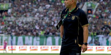 Janji Bernardo Tavares: Siap Berikan Kesempatan untuk Youngster Persebaya di Piala Presiden 2026! Janji Bernardo Tavares: Siap Berikan Kesempatan untuk Youngster Persebaya di Piala Presiden 2026!