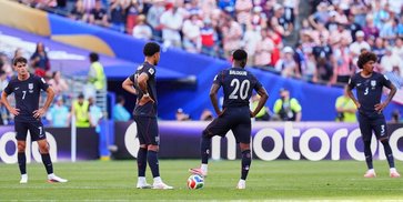 3 Tuan Rumah Piala Dunia 2026 Tersingkir Bersamaan di Babak 16 Besar 3 Tuan Rumah Piala Dunia 2026 Tersingkir Bersamaan di Babak 16 Besar