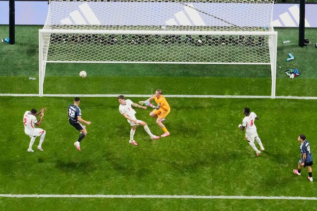 Argentina Bangkit, Inggris Gagal Pertahankan Keunggulan Argentina Bangkit, Inggris Gagal Pertahankan Keunggulan