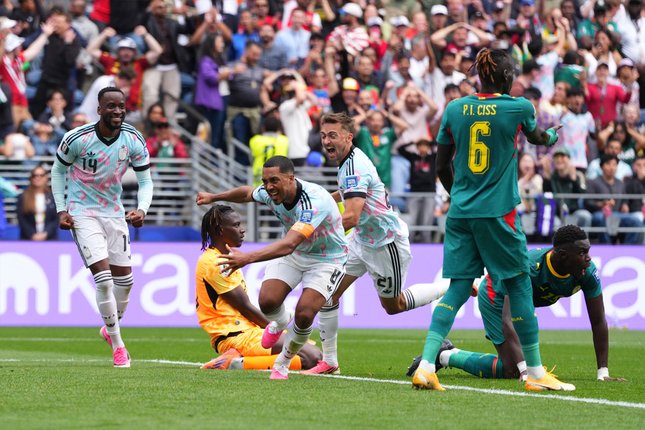 Tielemans Antar Belgia ke Babak 16 Besar Tielemans Antar Belgia ke Babak 16 Besar