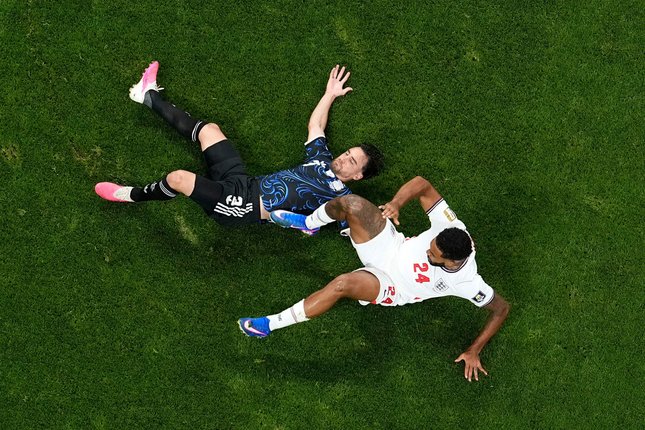 Kiper dan Lini Belakang Inggris Kiper dan Lini Belakang Inggris