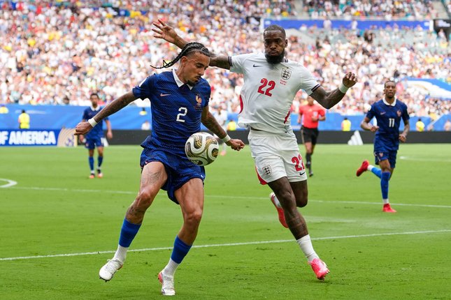Susunan Pemain Prancis vs Inggris Susunan Pemain Prancis vs Inggris