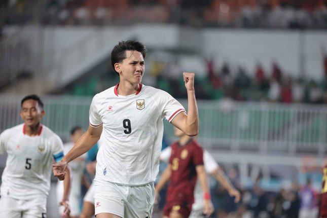 Daftar Susunan Pemain