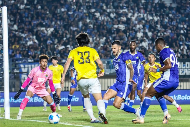 Daftar Susunan Pemain Daftar Susunan Pemain